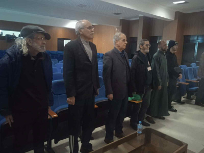 Le public attentif lors de la rencontre littéraire avec l'écrivain Naas Abdelkader à la Bibliothèque Principale de Lecture Publique (BPLP) de Aïn Témouchent