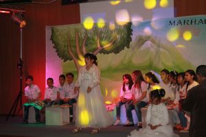 IMG_6174-300x200 القراءة في إحتفال