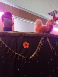 عرض-مسرحي-لعرائس-2-225x300 عرض فني ترفيهي متنوع للأطفال-2019